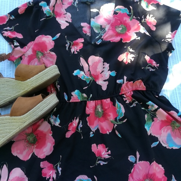 Forever 21 Dresses & Skirts - Forever 21 Midi Dress with elasticized waist